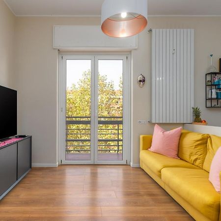 Maiolica Apartment - Free Parking And Great Connection To Linate And Duomo Милано Екстериор снимка