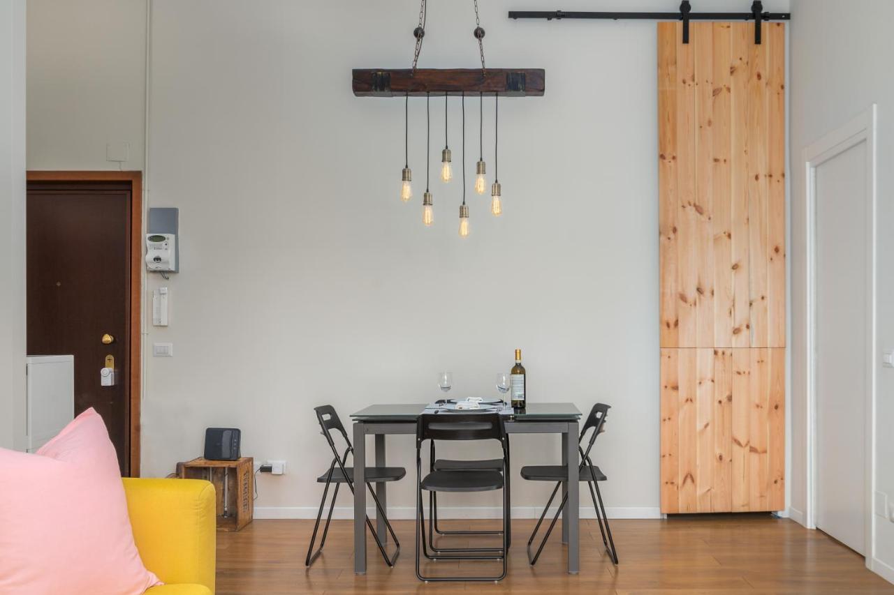 Maiolica Apartment - Free Parking And Great Connection To Linate And Duomo Милано Екстериор снимка