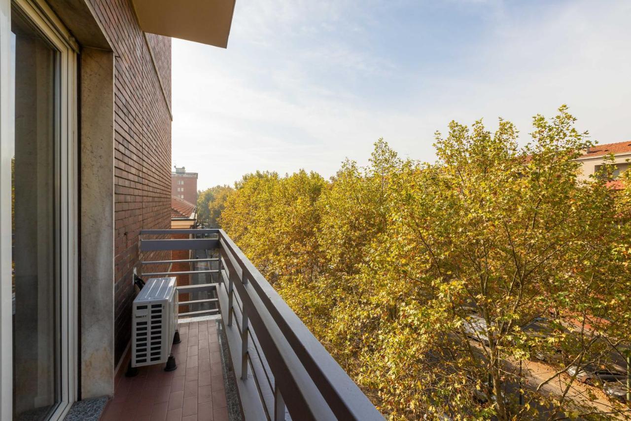 Maiolica Apartment - Free Parking And Great Connection To Linate And Duomo Милано Екстериор снимка
